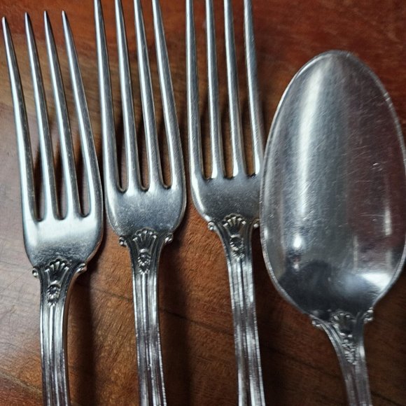 7 Priscilla 1900 International Silverplate 1847 Rogers Bros set soup spoon fork - Picture 9 of 16